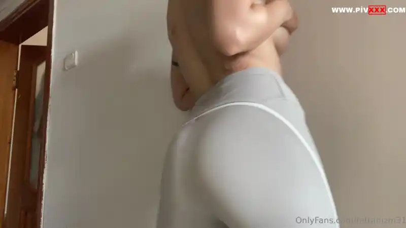 Abonemin aldığı taytı giydimmm – fettanizm – Türkçe Altyazılı porno izle