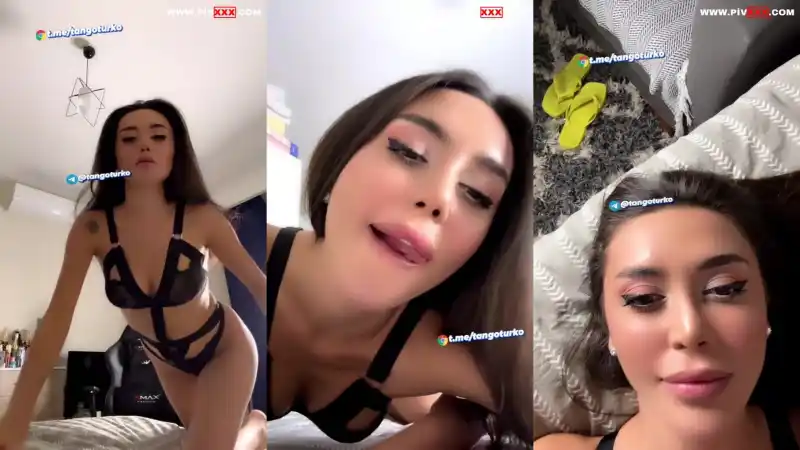 Ada kumsal tangoda seksi iç çamaşırıyla poz verip dil çıkarıyor – türbanlı kadınlar (HD)