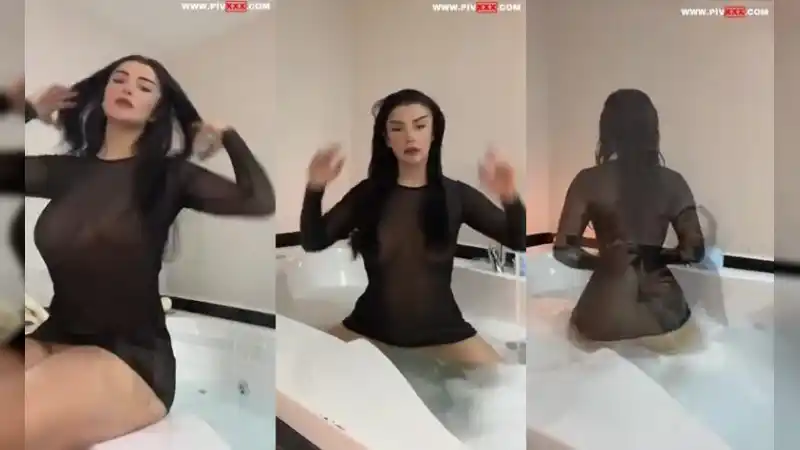 Berfe ece talin küvette ıslak transparan elbisesiyle azgın pozlar veriyor : porno izle (Türkçe Altyazılı)