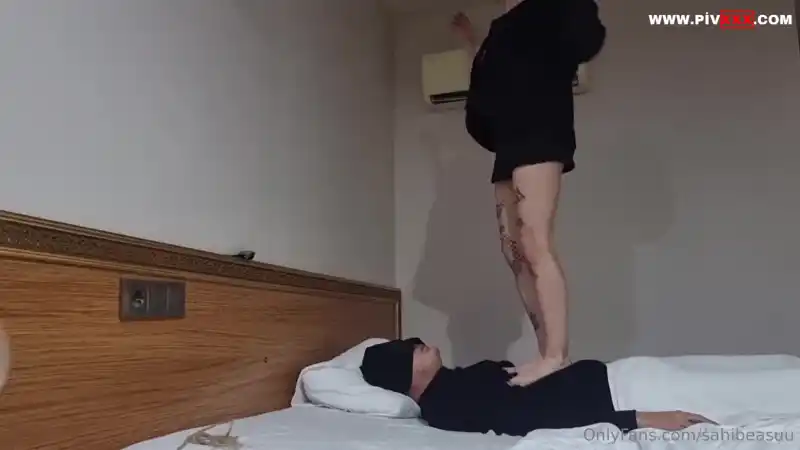 Çok sert trampling – türbanlı pornolar (Yeni 2026)