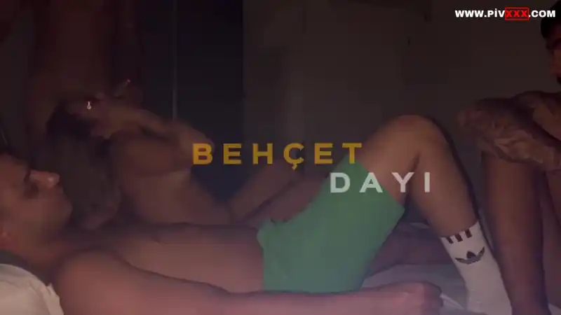 Devriliyorum naz sex videoları part (26) – HD türbanlı türk pornoları