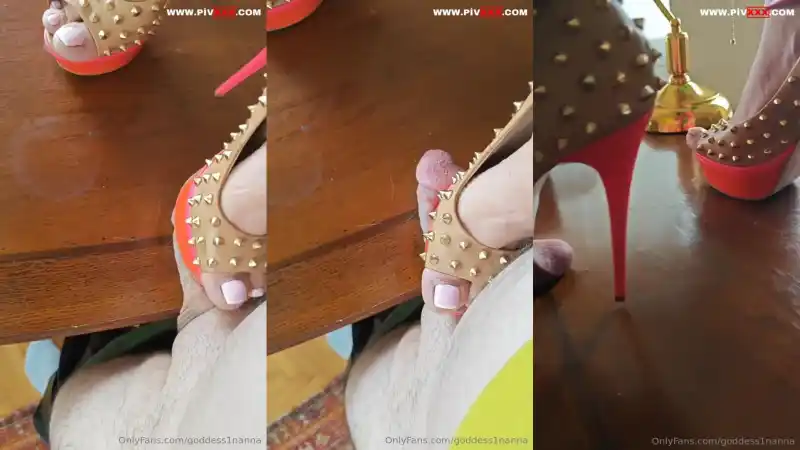 Dikenli ayakkabılarla penis ezmek : türbanlı pornosu (Yeni 2026)