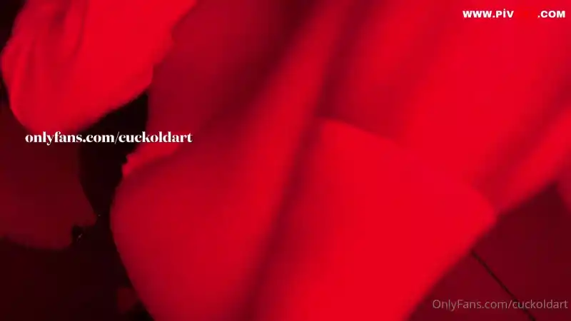 Duşa giriyorum bebeklerim – hotwife duru – porno türk türbanlı (HD)