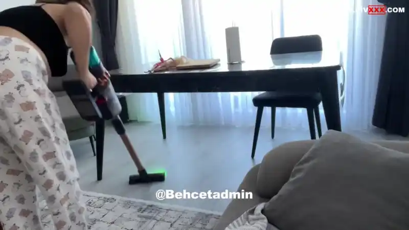 Ebru gezen katıl video temizlik – türbanlı ifşa twitter (Türkçe Altyazılı)