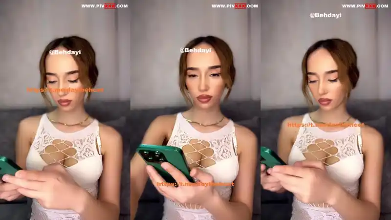 Edoş tango telefonunda takılırken seksi pozlar veriyor | türbanlı pornosu (Bedava)