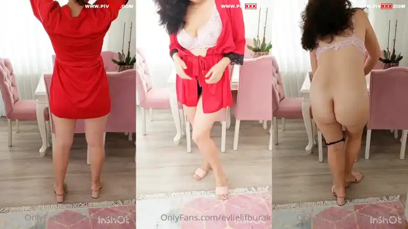 Evli çift kırmızı robeyle soyunup götünü ve memelerini açtı | türbanlı porn (Sansürsüz)