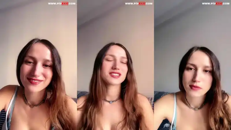 Eylül deniz tango webcamde memelerini açıp parmak gösteriyor : türbanlı sex twitter (HD)