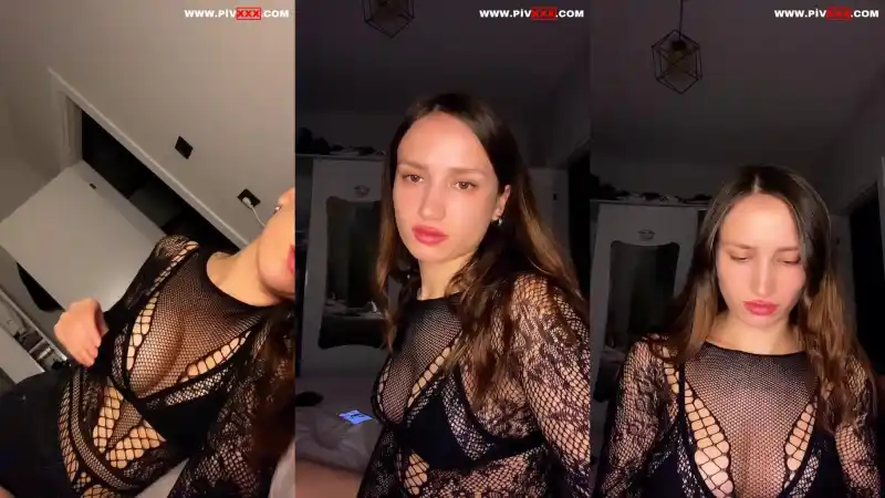 Eylül deniz tango yatakta amını parmaklayıp dudak ısırıyor | türbanlı pornoları (HD)