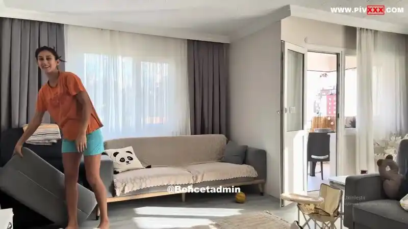 Göksü düldül kalçaları ile kamera pozları : türbanlı ifşa (Full İzle)