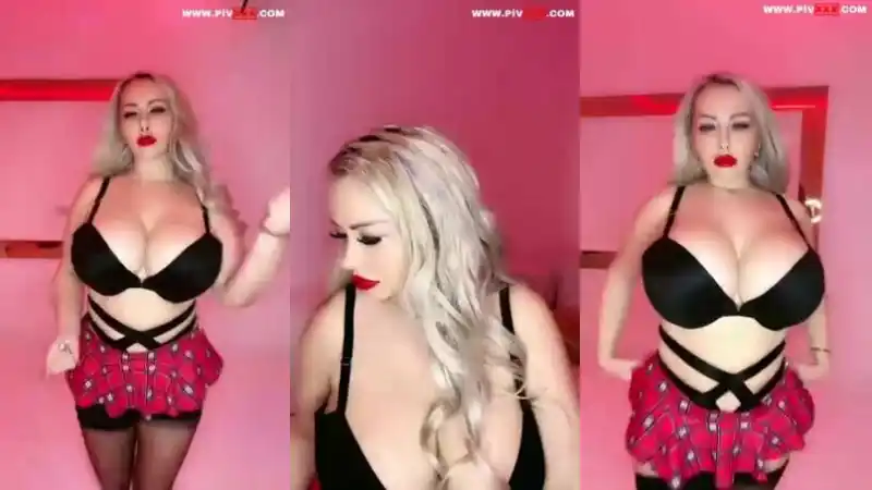 Ilçin karagöz webcamde memelerini açıp okşuyor : türbanlı pornosu (Sansürsüz)