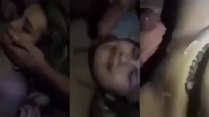 Kıbrıs’ta türk kızını grup halinde sikiyorlar Porno türk – Full İzle porno türbanlı türk