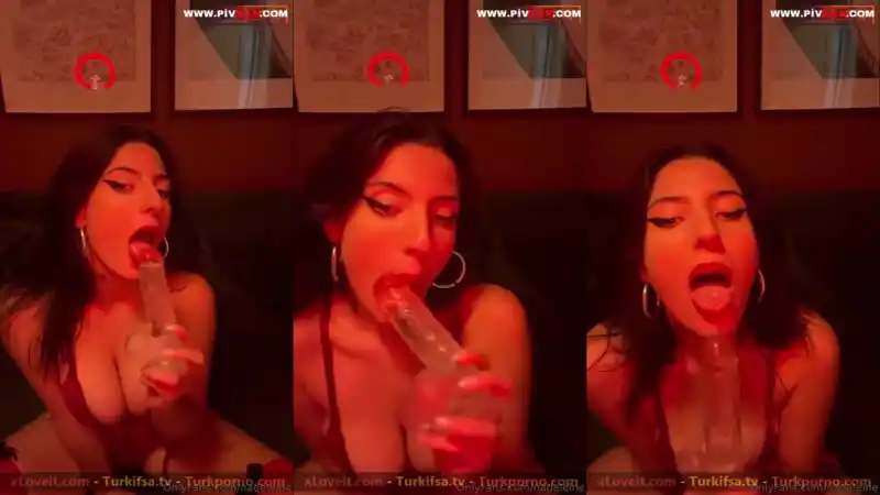 Nadeleine ifşa bol tükrüklü dildo sakso videosu – HD türk porno