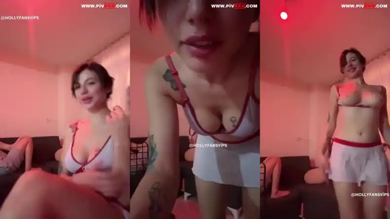 porno türbanlı: Laliberta kırmızı ışıkta sigara içip memelerini açıyor [HD]