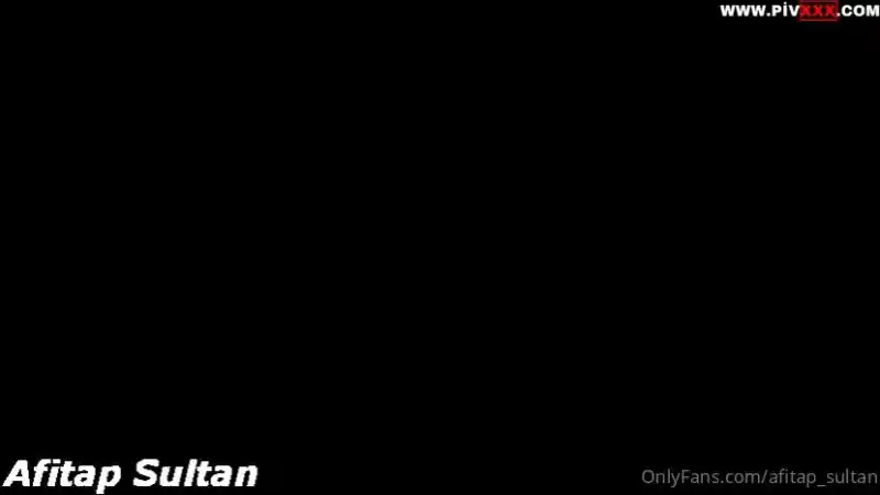 Sahibesinin ayaklarında cenneti bulmak • mistress afitap : türbanlı ifşa (Türkçe Altyazılı)