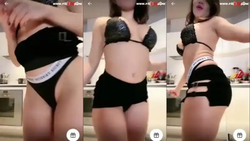 Serpil cansız mutfakta seksi dansıyla kıvrılıyor, kalçalarını sallıyor : türbanlı pornosu (Bedava)