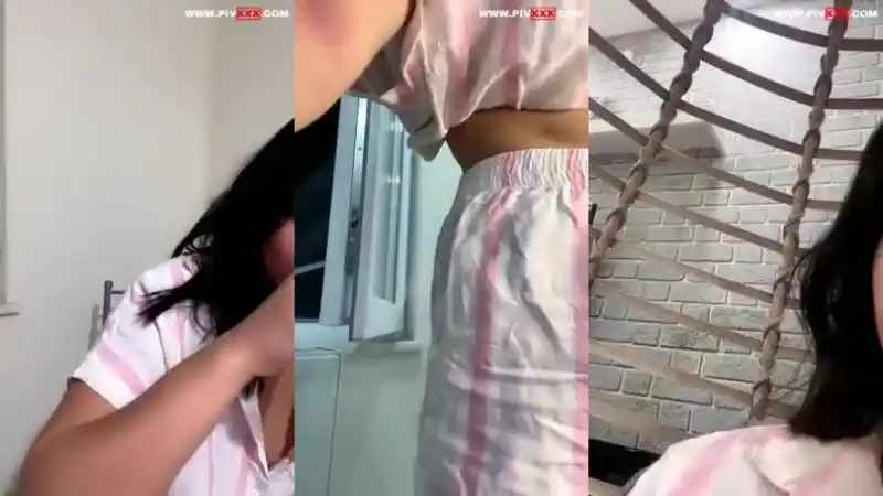 Tango bloom pijama düğmelerini açıp memelerini sergiliyor – türbanlı nude (Türkçe Altyazılı)