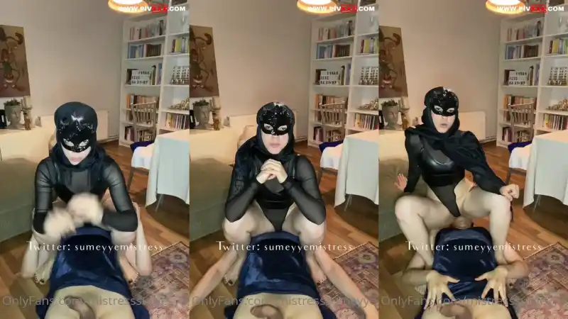 türbanlı pornosu: Facesitting video [Full İzle]