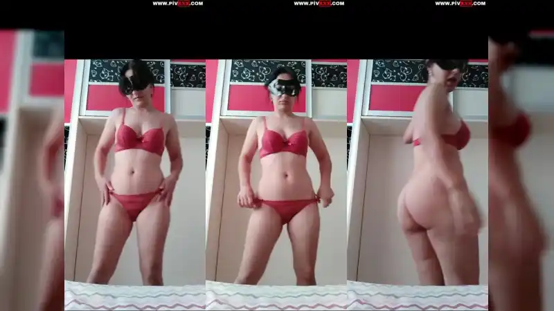 türbanlı seks: Türbanlı ece webcamde götünü açıp amını gösteriyor [Sansürsüz]
