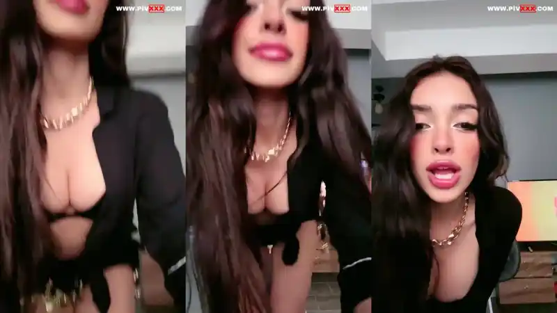 türbanlı sex twitter: Abaza ecem tangoda memelerini açıp saçını okşuyor [Sansürsüz]