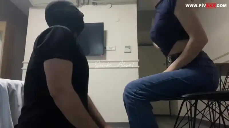 türbanlı sikiş: Tekme tokat [HD]