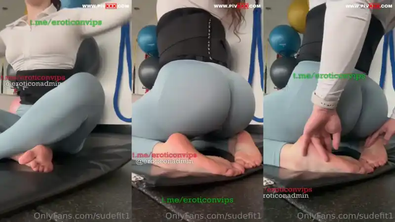 türbanlı: Sudefit sude ruby mavi taytla yoga yapıyor ayak ve kalça şov [Yeni 2026]