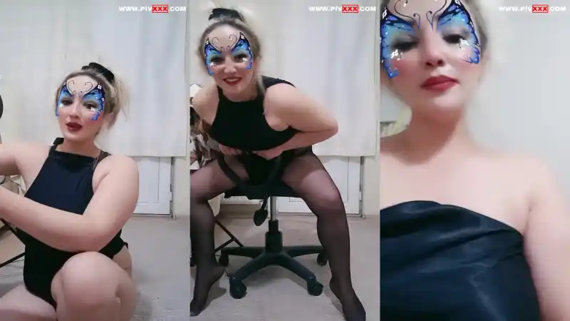 türbanlı türk porno: Asmin kelebek makyajla webcamde götünü açıp dil çıkarıyor [Sansürsüz]