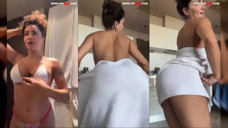 türbanlı türk porno: Serpil cansız havluyu indirip götünü sallıyor mutfakta [Bedava]