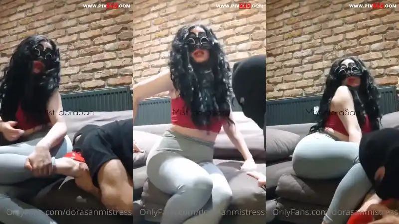 türbanlı türk pornoları: Kırmızı topuklularıma sakso çektirdim [Türkçe Altyazılı]