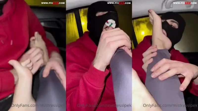 türk porno türbanlı: Arabada mükemmel ayaklarımı ağzına aldı • mistress i̇pek [HD]