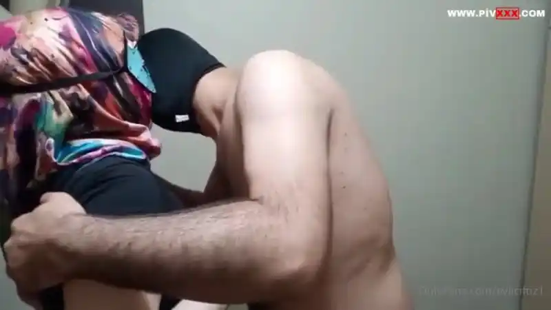 türk porno türbanlı: Azgın türbanlı karım [Sansürsüz]