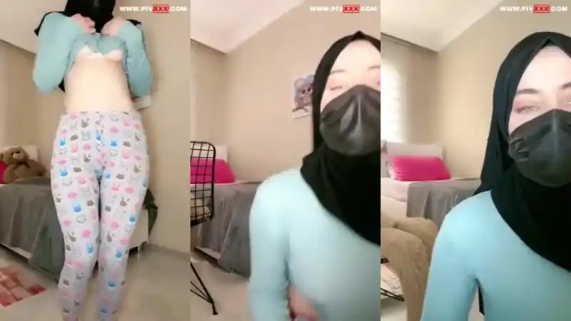 türk porno türbanlı: Türbanlı boncuk tangoda kıçını gösterip poz veriyor [HD]