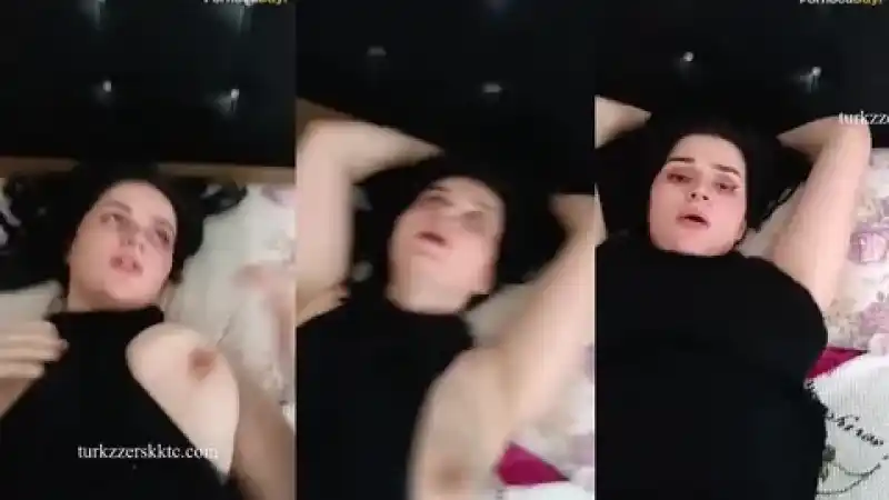 Türkçe konuşmalı amcığı sikilmek için alev alev yanan kız Türk porno ifşa – Sansürsüz porno türk türbanlı