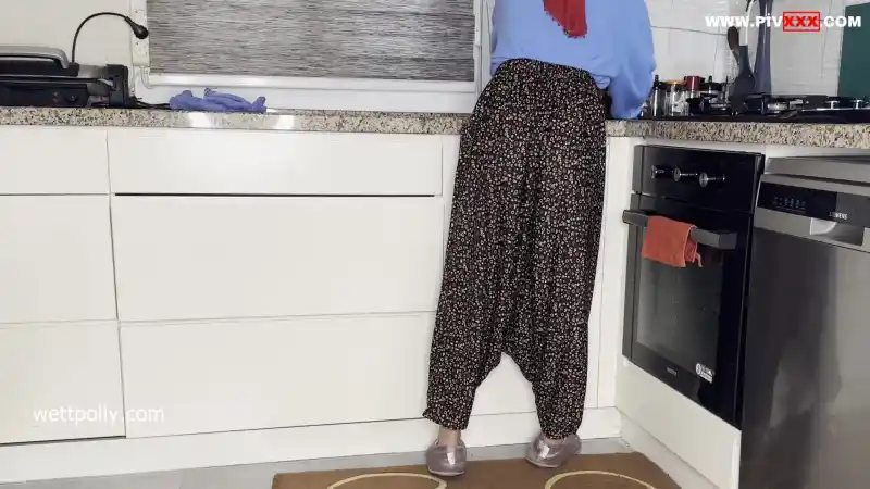 Turkse man neukt hijab arabisch meisje – porno türbanlı türk (Yeni 2026)