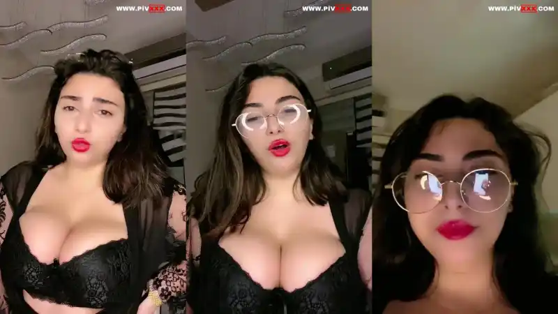 Vera tangoda gözlükle sigara içip memelerini sergiliyor – porno izle (Sansürsüz)
